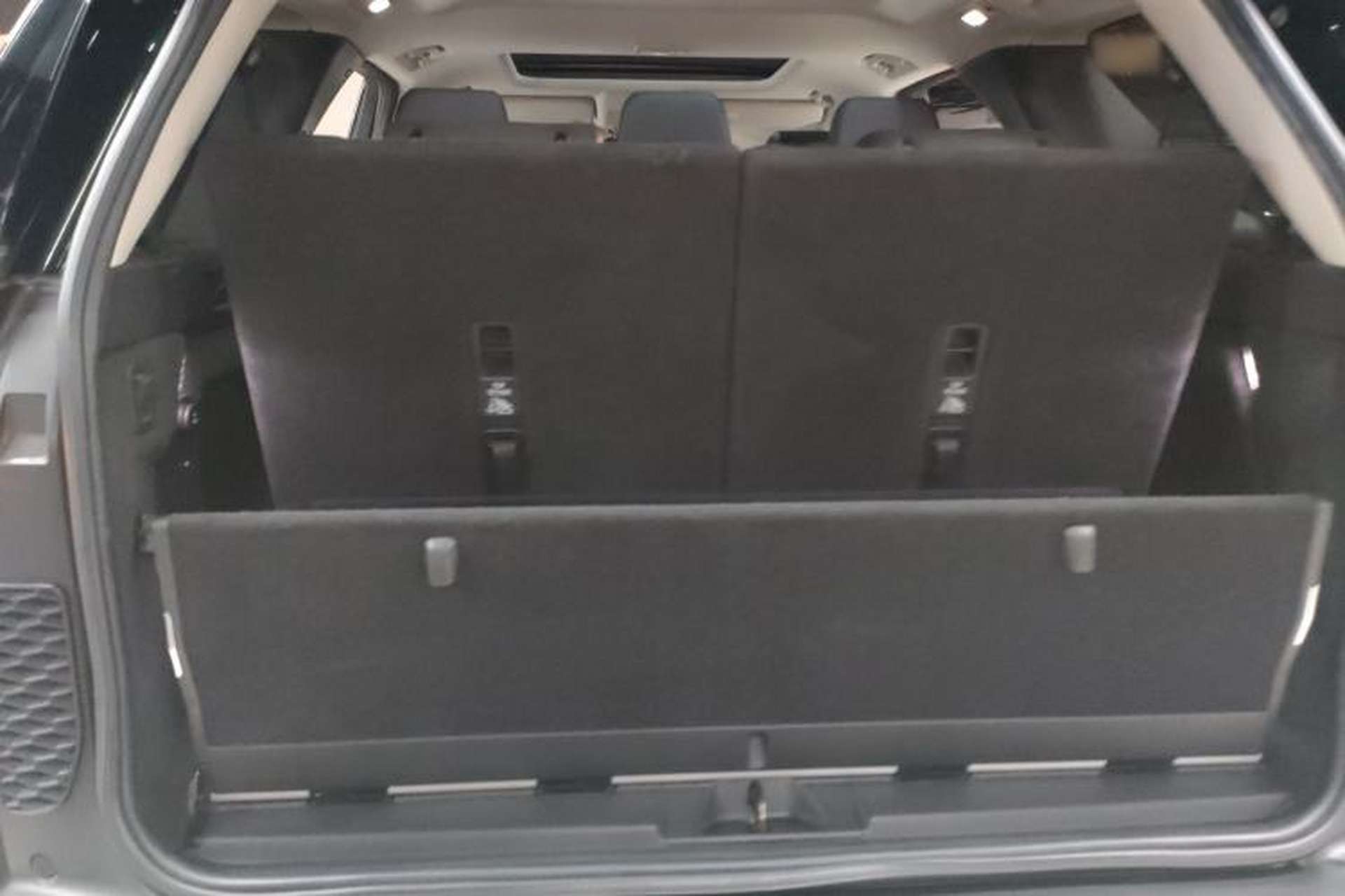 Used Land Rover Discovery 2017 3.0 SC V6 HSE Trunk