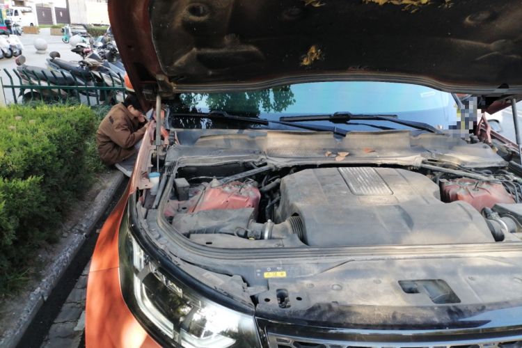 Used Land Rover Discovery 2017 3.0 SC V6 SE Engine Bay Right