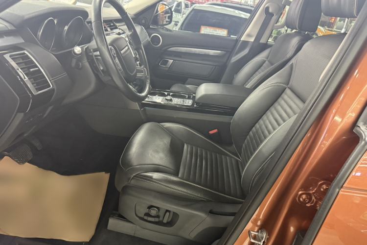 Used Land Rover Discovery 2017 3.0 SC V6 First Edition Limited Edition Interior 3