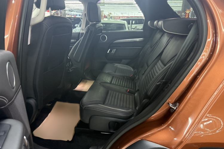 Used Land Rover Discovery 2017 3.0 SC V6 First Edition Limited Edition Interior 5