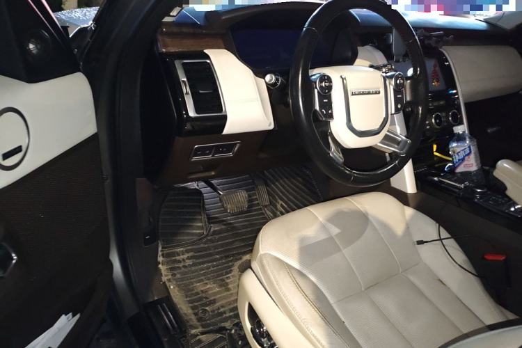 Used Land Rover Discovery 2017 3.0 SC V6 HSE Driver Seat
