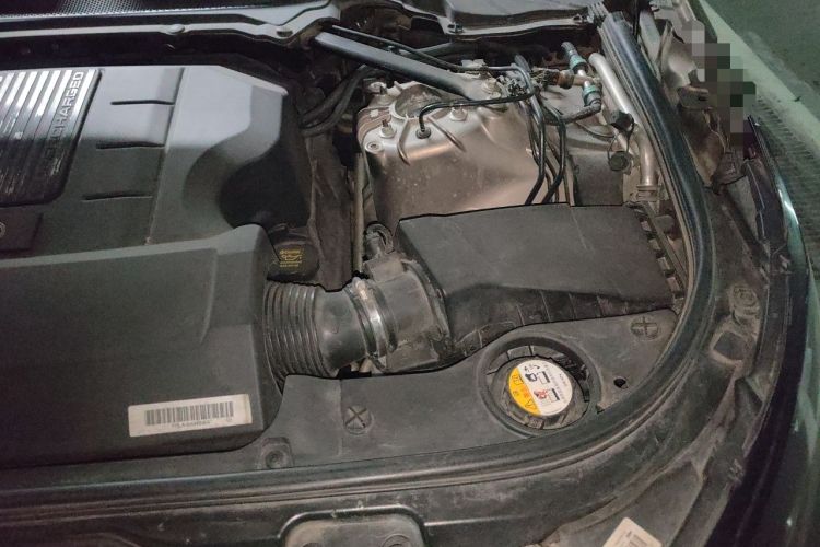 Used Land Rover Discovery 2017 3.0 SC V6 SE Engine Bay Left