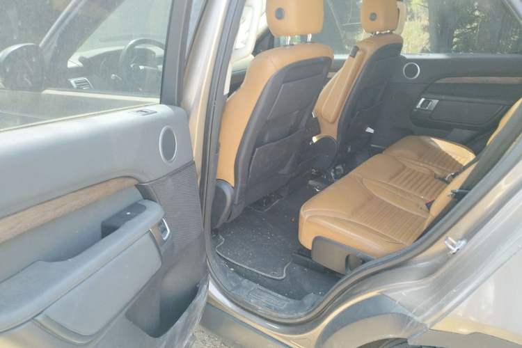 Used Land Rover Discovery 2017 3.0 SC V6 HSE Left Rear Seat