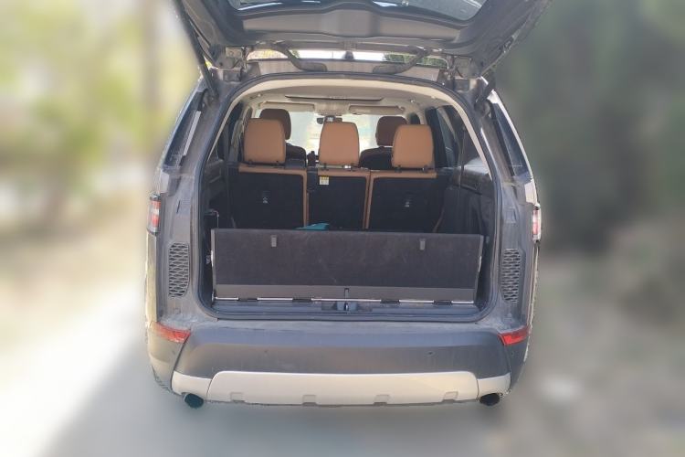 Used Land Rover Discovery 2017 3.0 SC V6 HSE Trunk