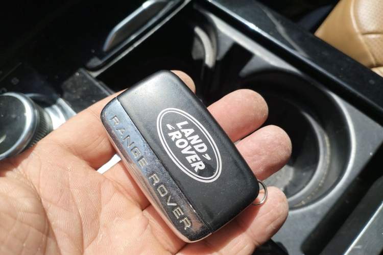 Used Land Rover Discovery 2017 3.0 SC V6 HSE Vehicle Key