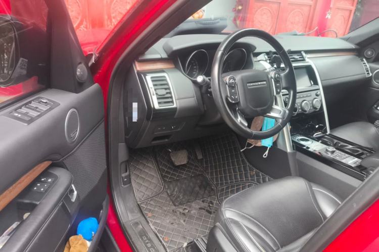 Used Land Rover Discovery 2017 3.0 SC V6 HSE LUXURY Driver Seat