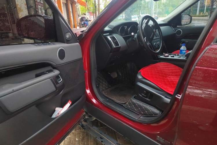 Used Land Rover Discovery 2017 3.0 SC V6 S Driver Seat
