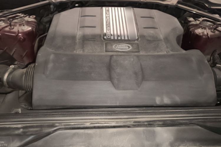 Used Land Rover Discovery 2017 3.0 SC V6 HSE LUXURY Engine Bay