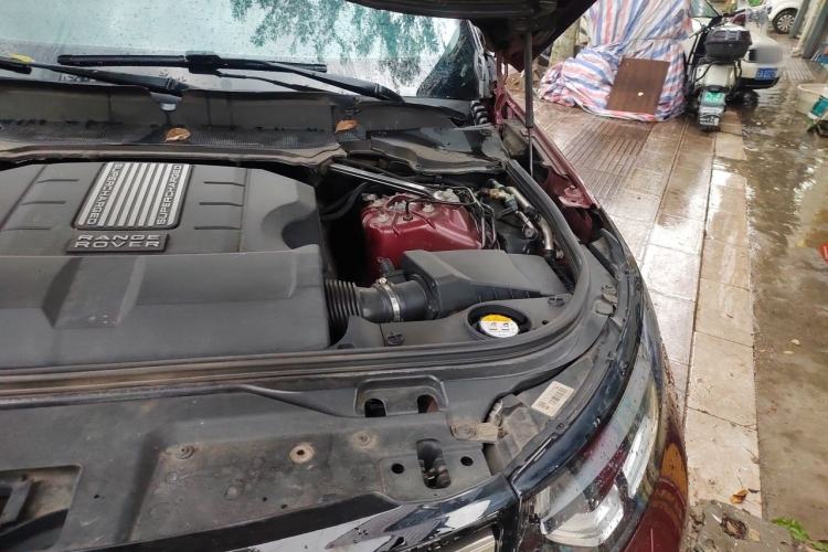 Used Land Rover Discovery 2017 3.0 SC V6 S Engine Bay Left