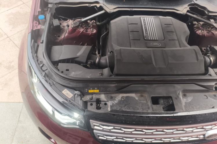 Used Land Rover Discovery 2017 3.0 SC V6 HSE LUXURY Engine Bay Right