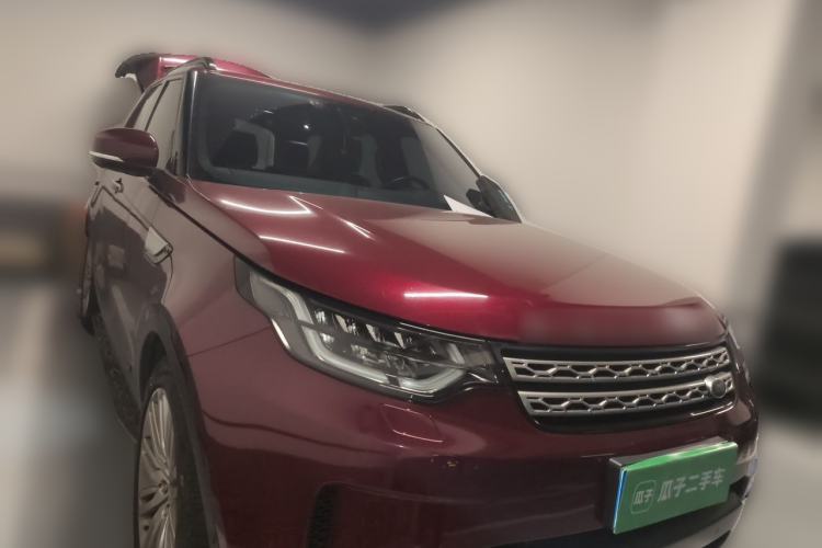 Used Land Rover Discovery 2017 3.0 SC V6 HSE LUXURY Front Right 45 Deg