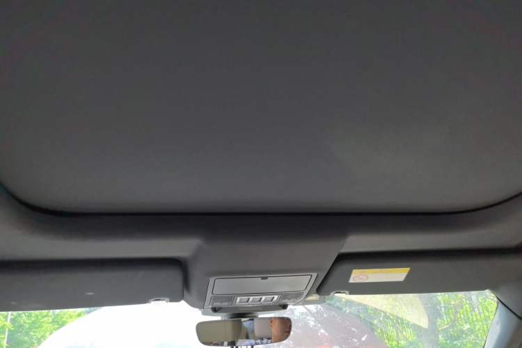 Used Land Rover Discovery 2017 3.0 SC V6 SE Headliner
