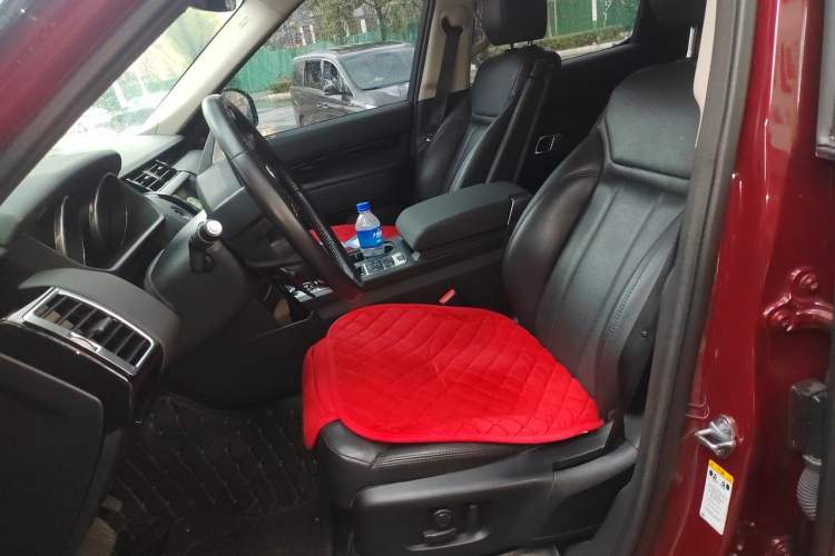 Used Land Rover Discovery 2017 3.0 SC V6 S Left Front Seat