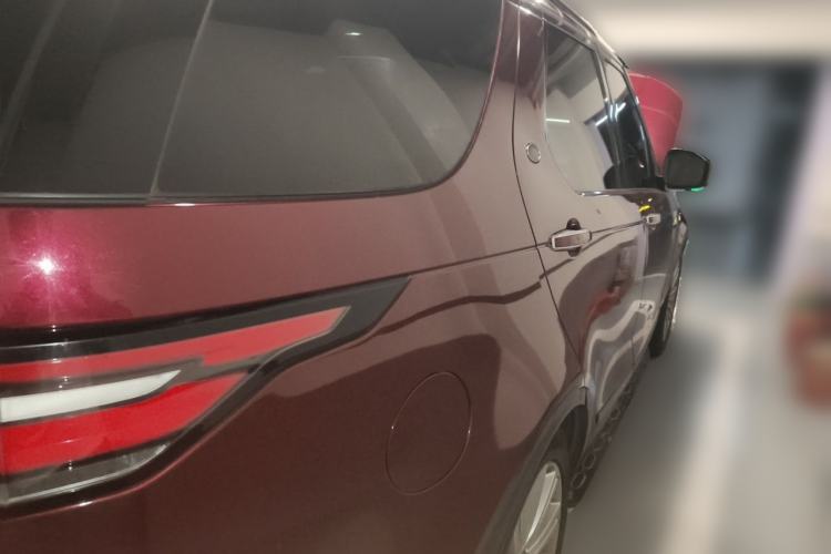 Used Land Rover Discovery 2017 3.0 SC V6 HSE LUXURY Rear Right 45 Deg
