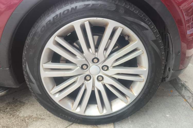 Used Land Rover Discovery 2017 3.0 SC V6 HSE LUXURY Right Front Wheel Hub