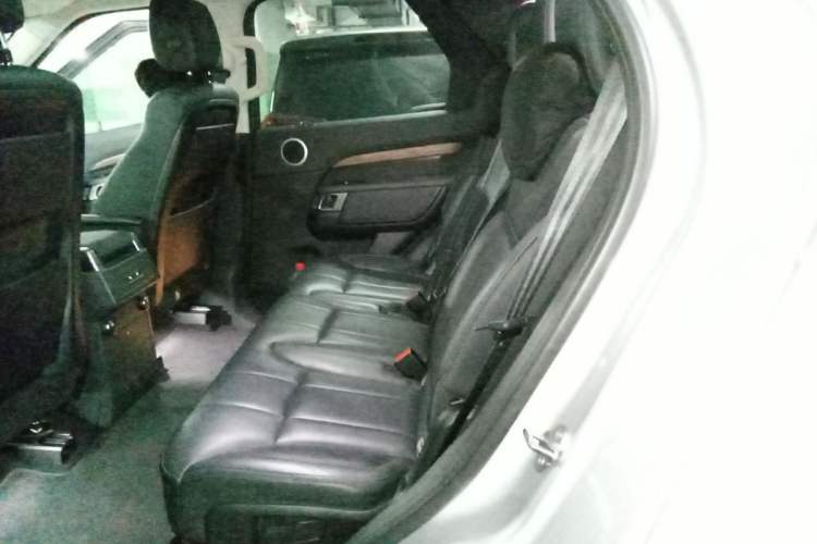 Used Land Rover Discovery 2017 3.0 SC V6 HSE Left Rear Seat