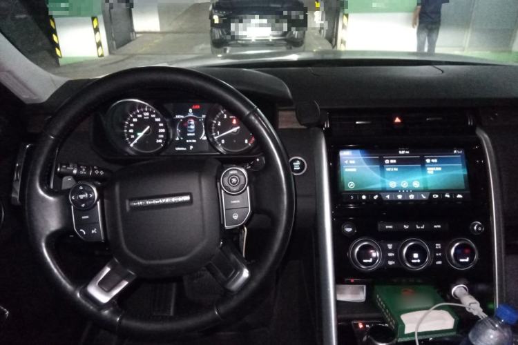 Used Land Rover Discovery 2017 3.0 SC V6 HSE Steering Wheel