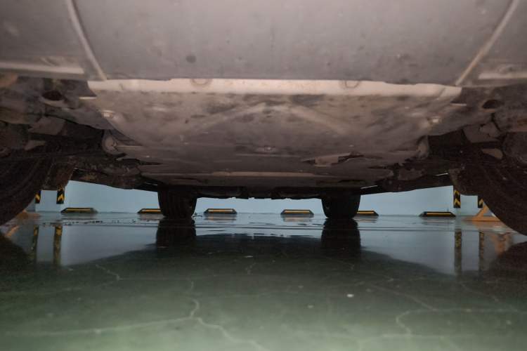 Used Land Rover Discovery 2017 3.0 SC V6 SE Chassis Front