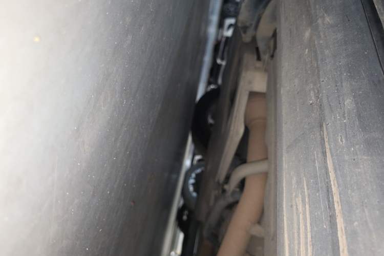 Used Land Rover Discovery 2017 3.0 SC V6 S Chassis Front Left
