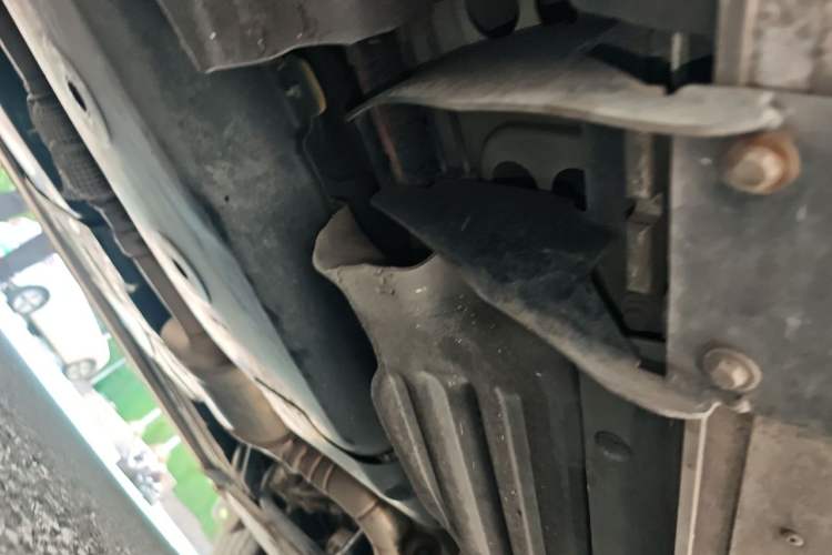 Used Land Rover Discovery  Chassis Rear Right