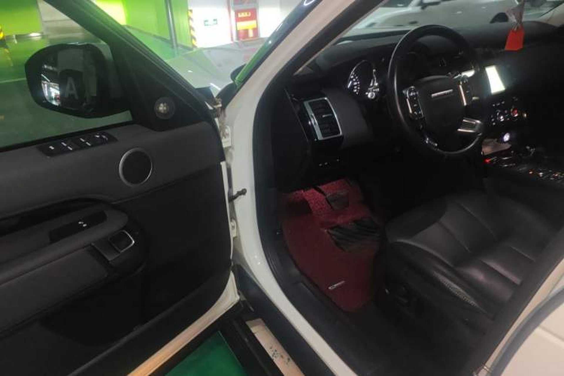 Used Land Rover Discovery 2017 3.0 SC V6 SE Driver Seat