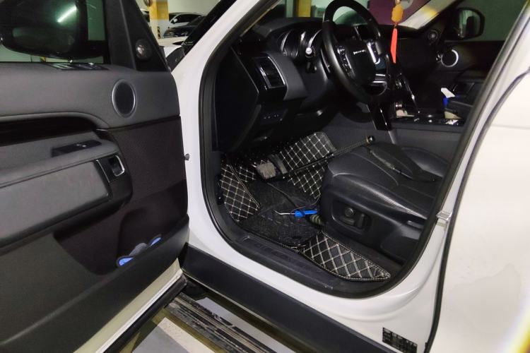 Used Land Rover Discovery 2017 3.0 SC V6 SE Driver Seat