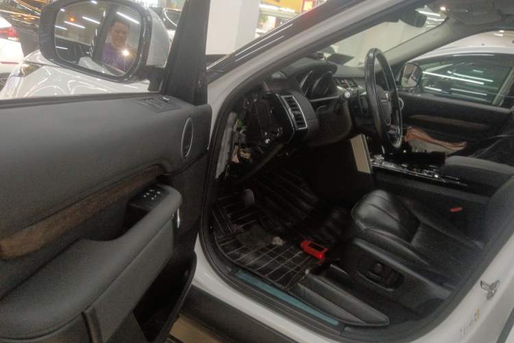 Used Land Rover Discovery 2017 3.0 SC V6 HSE Driver Seat