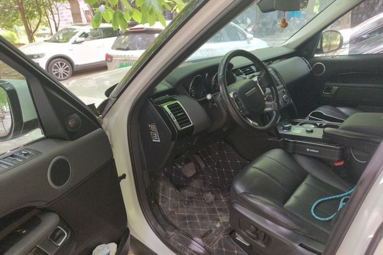 Used Land Rover Discovery 2017 3.0 SC V6 S Driver Seat