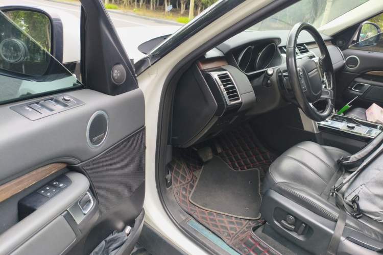 Used Land Rover Discovery 2017 3.0 SC V6 HSE Driver Seat