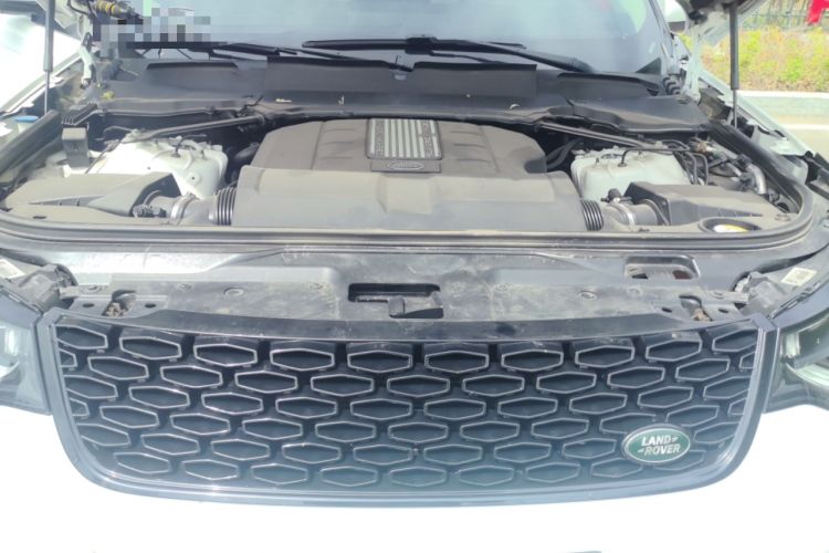 Used Land Rover Discovery 2017 3.0 SC V6 HSE Engine Bay