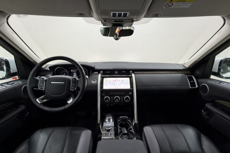 Used Land Rover Discovery 2017 3.0 SC V6 HSE Exterior 2