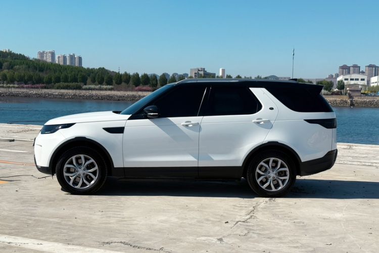 Used Land Rover Discovery 2017 3.0 SC V6 SE Exterior 3