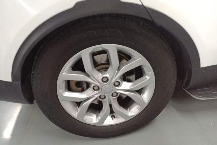 Used Land Rover Discovery 2017 3.0 SC V6 SE Exterior 5