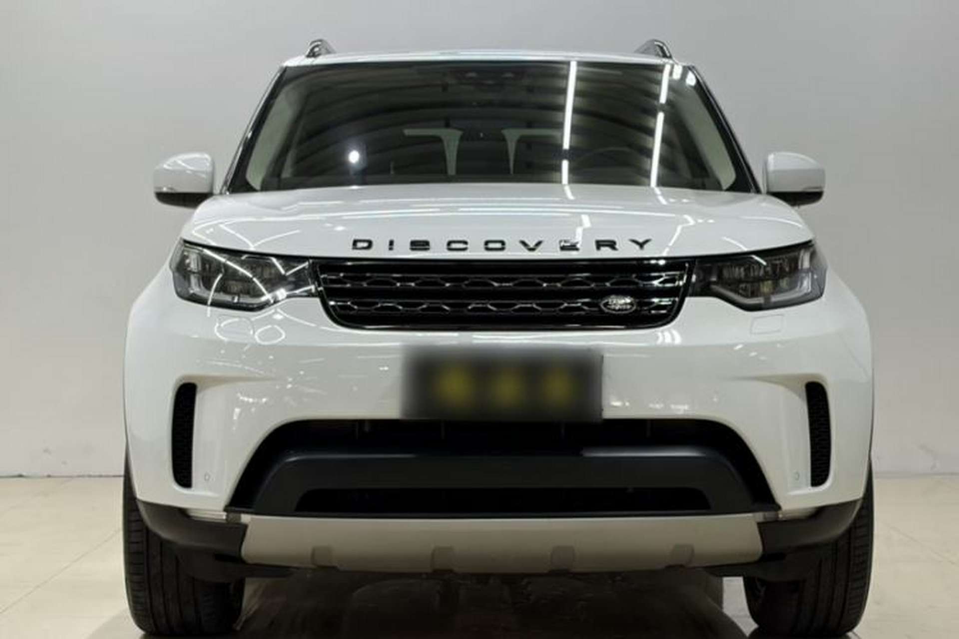 Used Land Rover Discovery 2017 3.0 SC V6 HSE Exterior 6