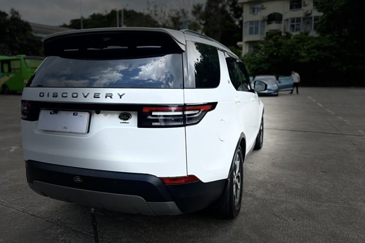 Used Land Rover Discovery 2017 3.0 SC V6 SE Exterior 7