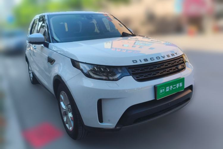 Used Land Rover Discovery 2017 3.0 SC V6 S Front Right 45 Deg