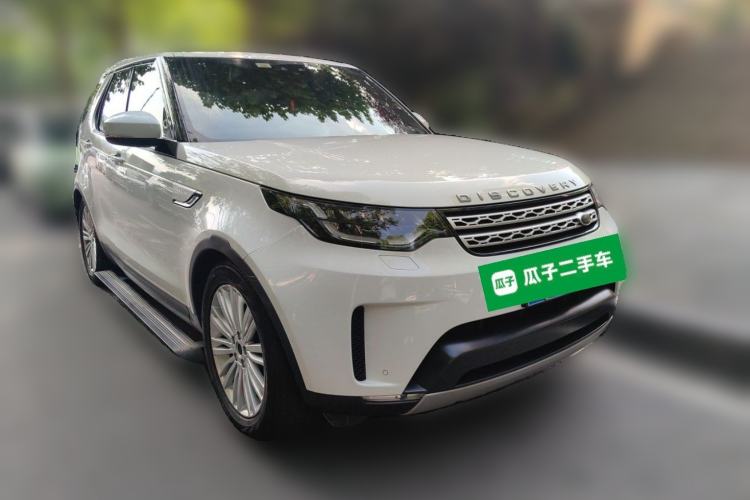 Used Land Rover Discovery 2017 3.0 SC V6 HSE Front Right 45 Deg