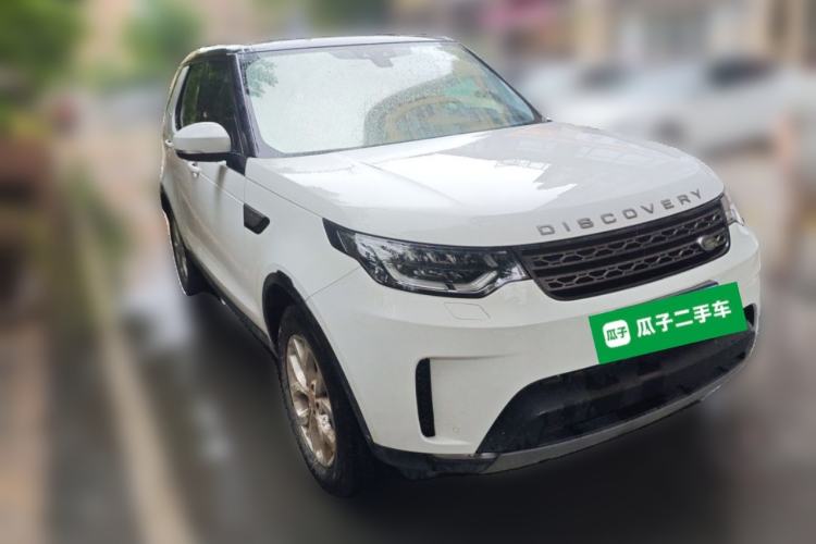 Used Land Rover Discovery 2017 3.0 SC V6 S Front Right 45 Deg