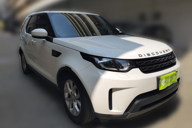 Used Land Rover Discovery 2017 3.0 SC V6 SE Front Right 45 Deg