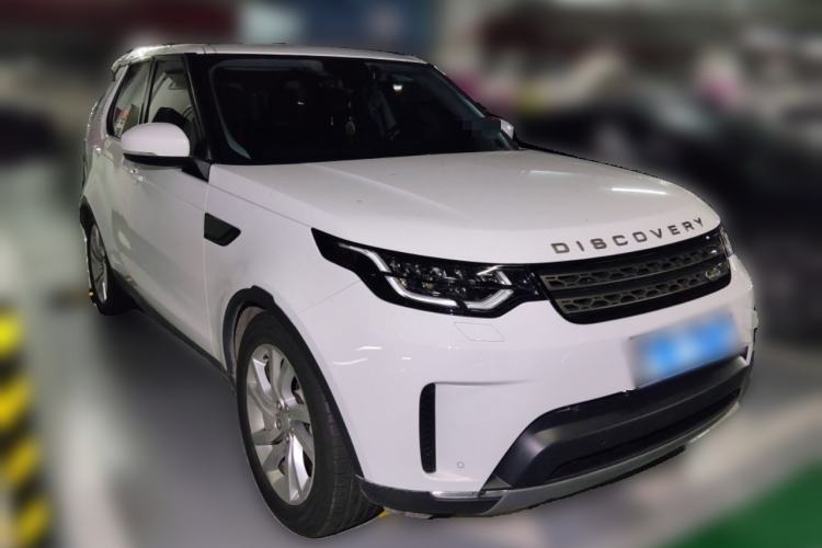 Used Land Rover Discovery 2017 3.0 SC V6 SE Front Right 45 Deg