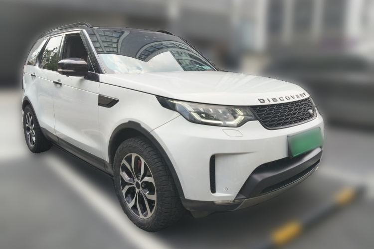 Used Land Rover Discovery 2017 3.0 SC V6 SE Front Right 45 Deg