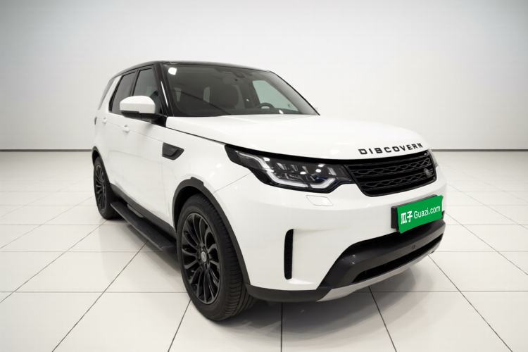 Used Land Rover Discovery 2017 3.0 SC V6 S Front Right 45 Deg