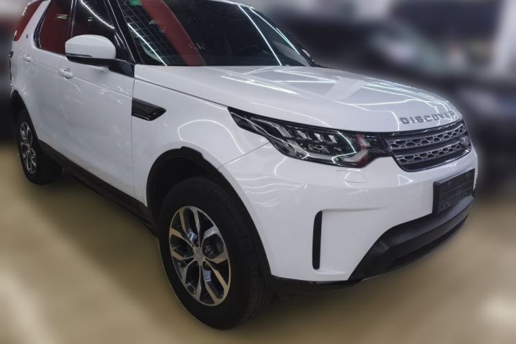 Used Land Rover Discovery 2017 3.0 SC V6 S Front Right 45 Deg