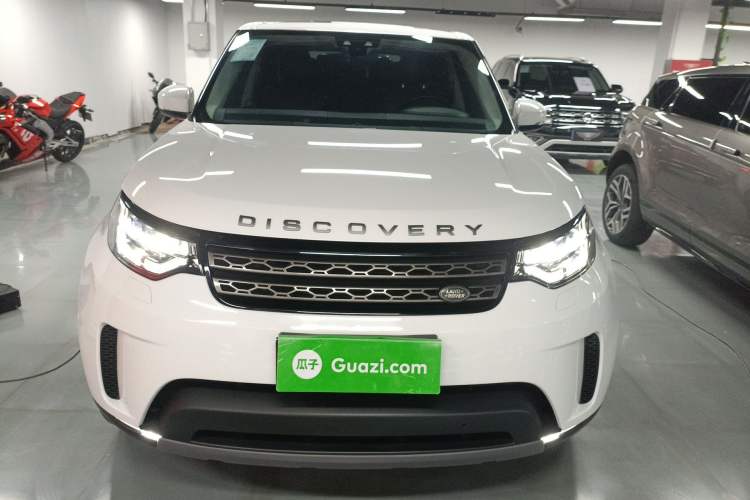 Used Land Rover Discovery 2017 3.0 SC V6 SE Front