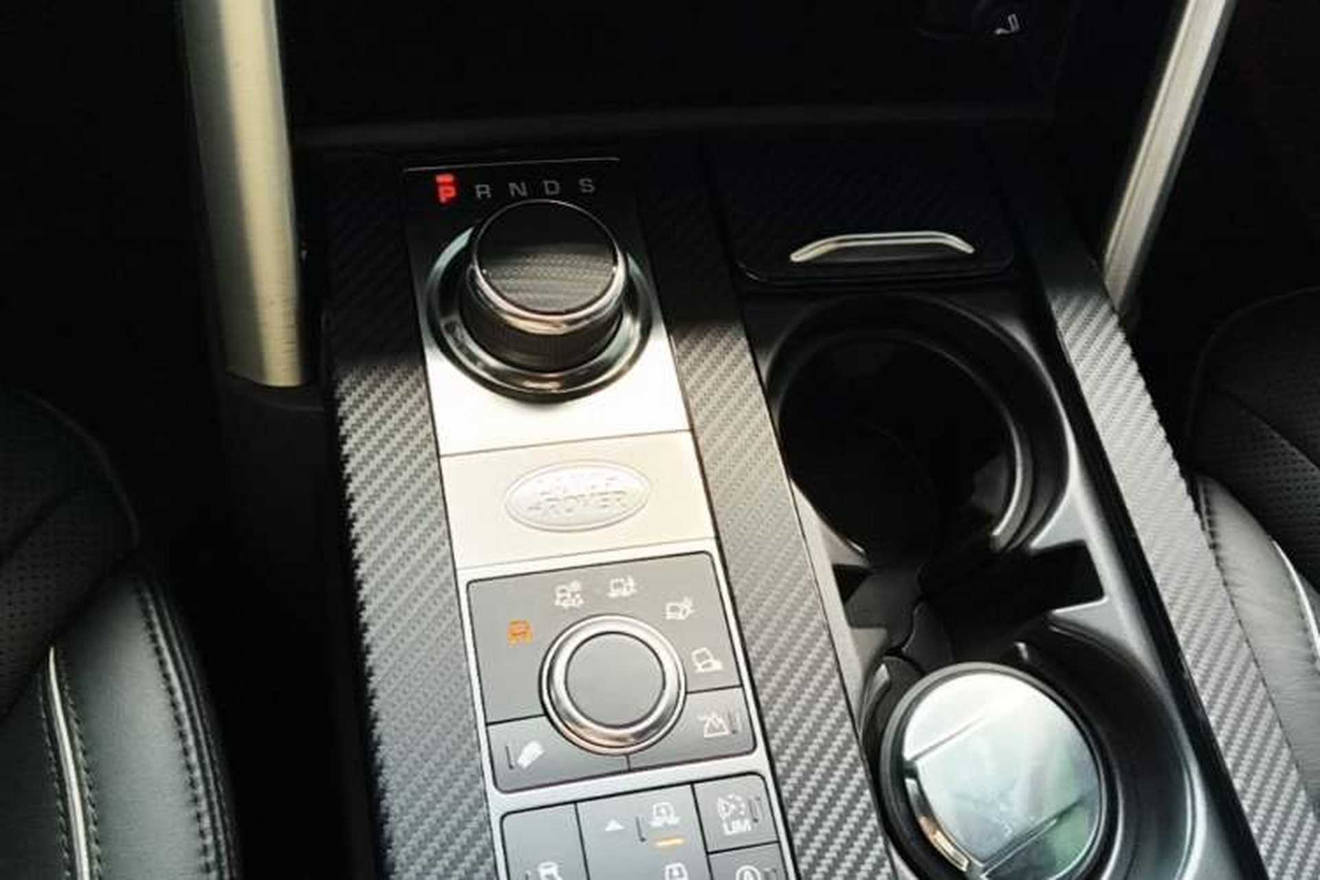 Used Land Rover Discovery 2017 3.0 SC V6 HSE Gear Lever