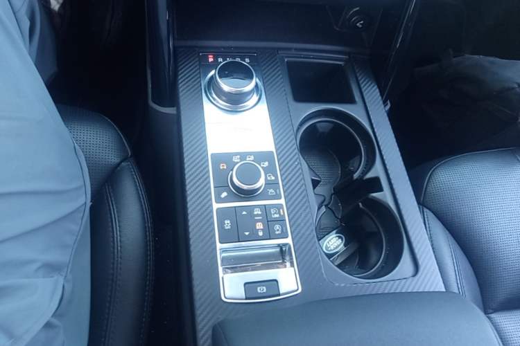 Used Land Rover Discovery 2017 3.0 SC V6 S Gear Lever