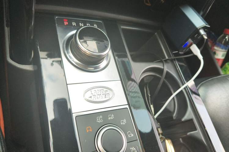Used Land Rover Discovery 2017 3.0 SC V6 SE Gear Lever
