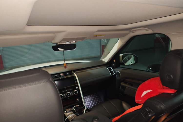 Used Land Rover Discovery 2017 3.0 SC V6 HSE Headliner