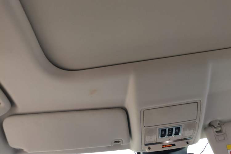 Used Land Rover Discovery 2017 3.0 SC V6 HSE Headliner