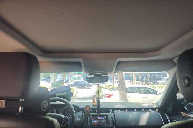 Used Land Rover Discovery 2017 3.0 SC V6 SE Headliner